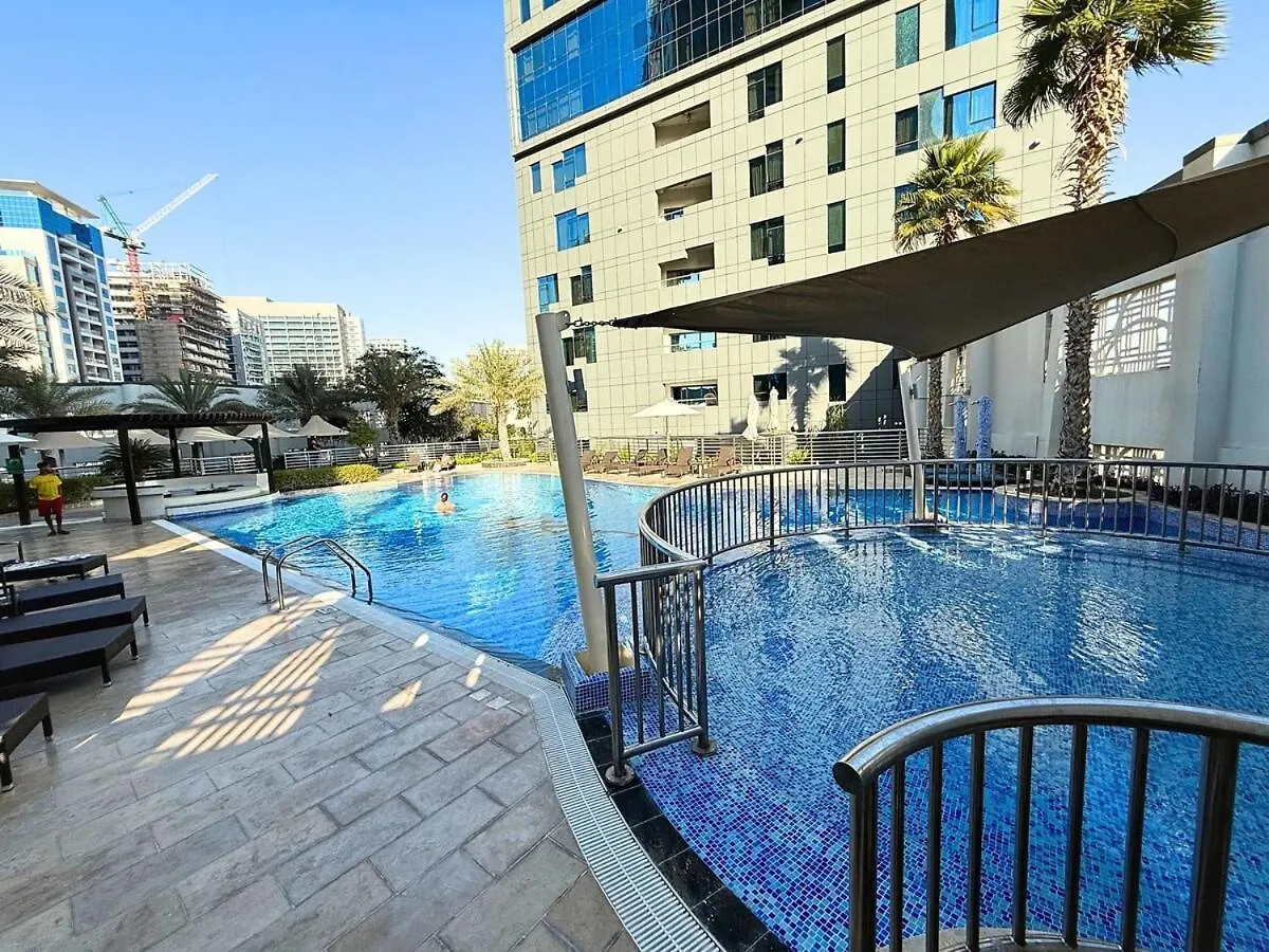 Capital Bay City View Studio Dubai 0*,